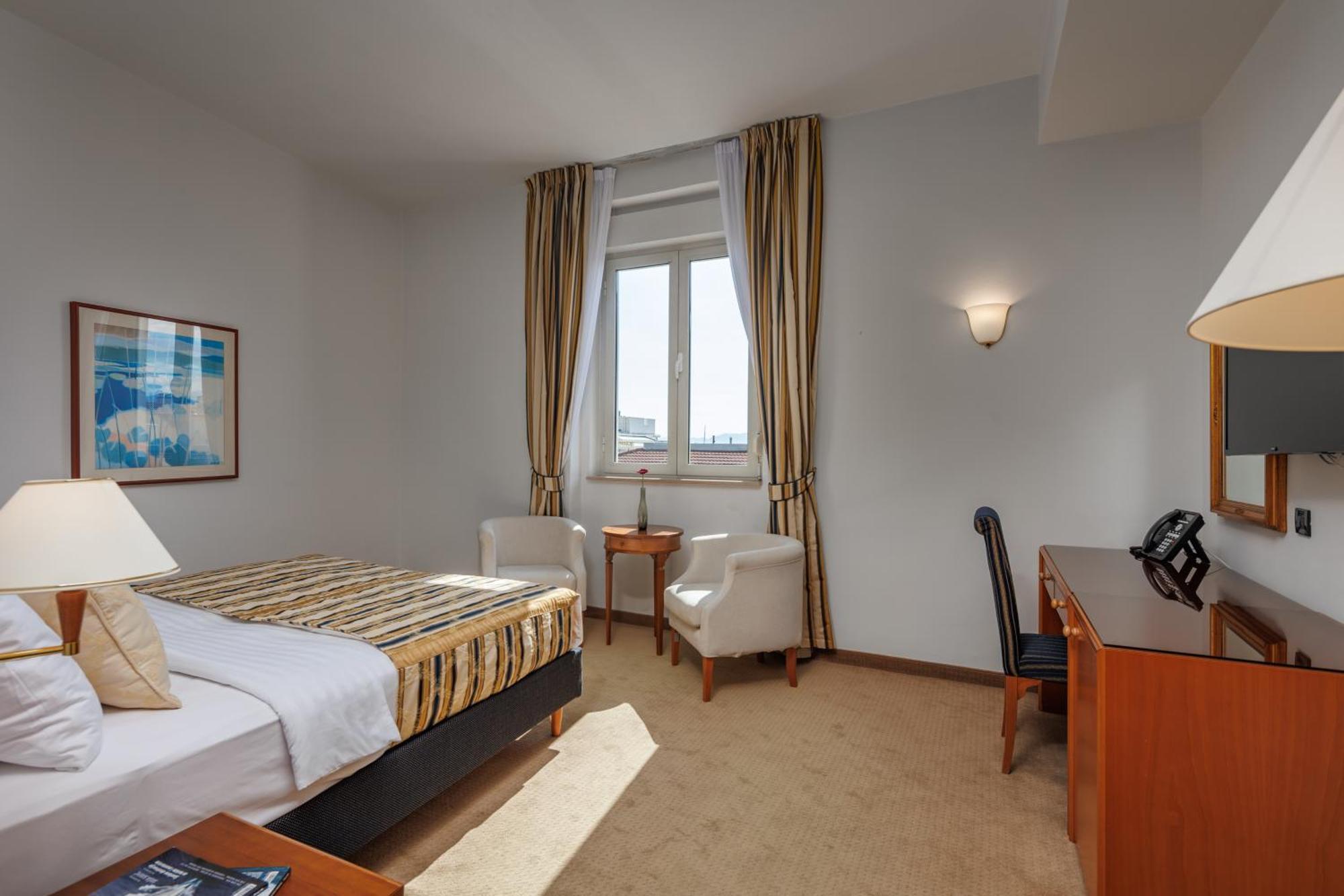 Grand Hotel Bonavia Rijeka Zewnętrze zdjęcie