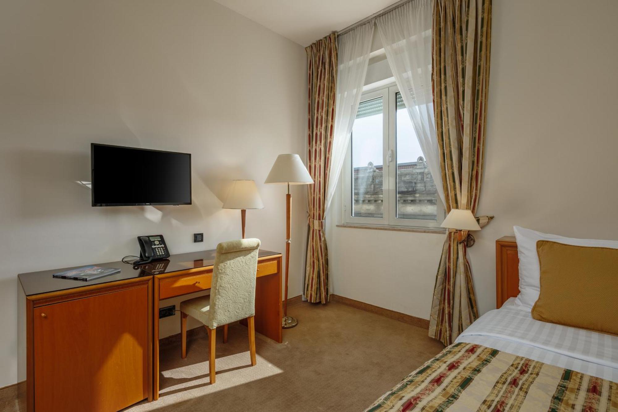 Grand Hotel Bonavia Rijeka Pokój zdjęcie